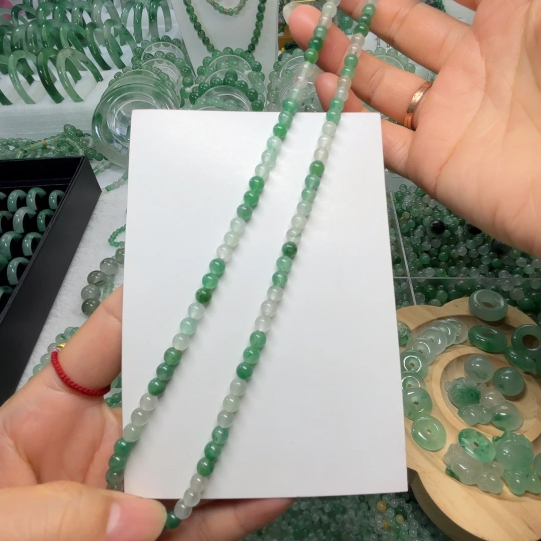 石英质玉（非洲翠）未镶嵌散珠项链，手链一款多戴