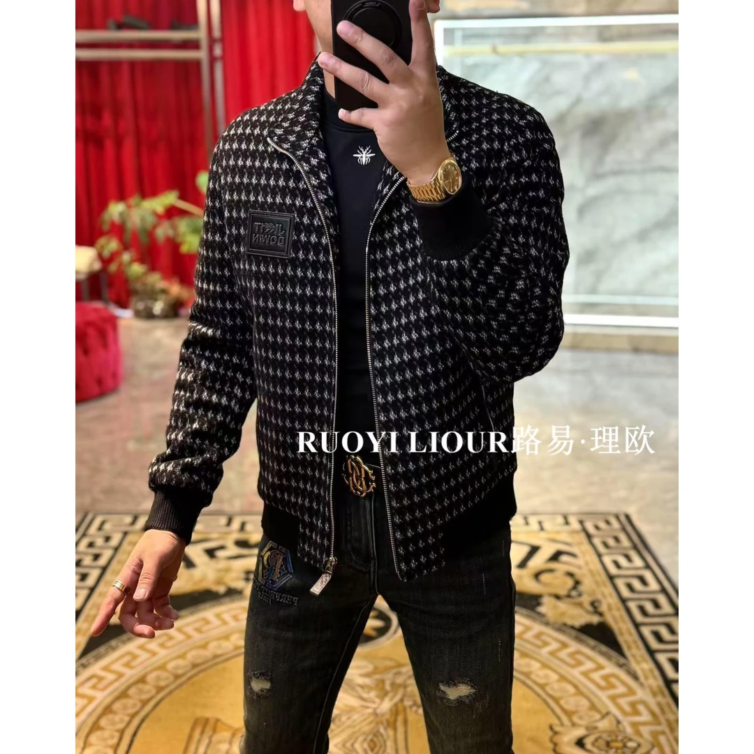 【路易理欧】时尚新款潮流轻奢胸标千鸟格休闲百搭男士羽绒服33216