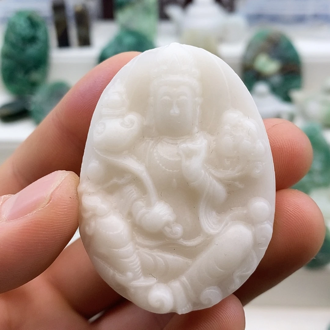 独山玉未镶嵌颈饰