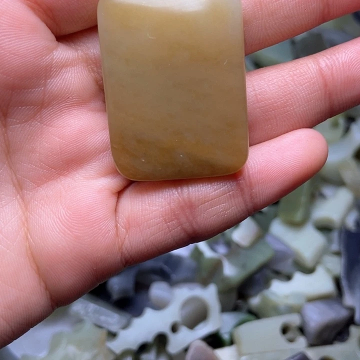 和田玉珠宝半成品未镶嵌李*妹