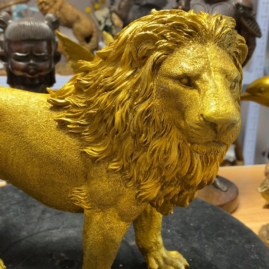 黄铜材质，精美狮子，居家摆件
