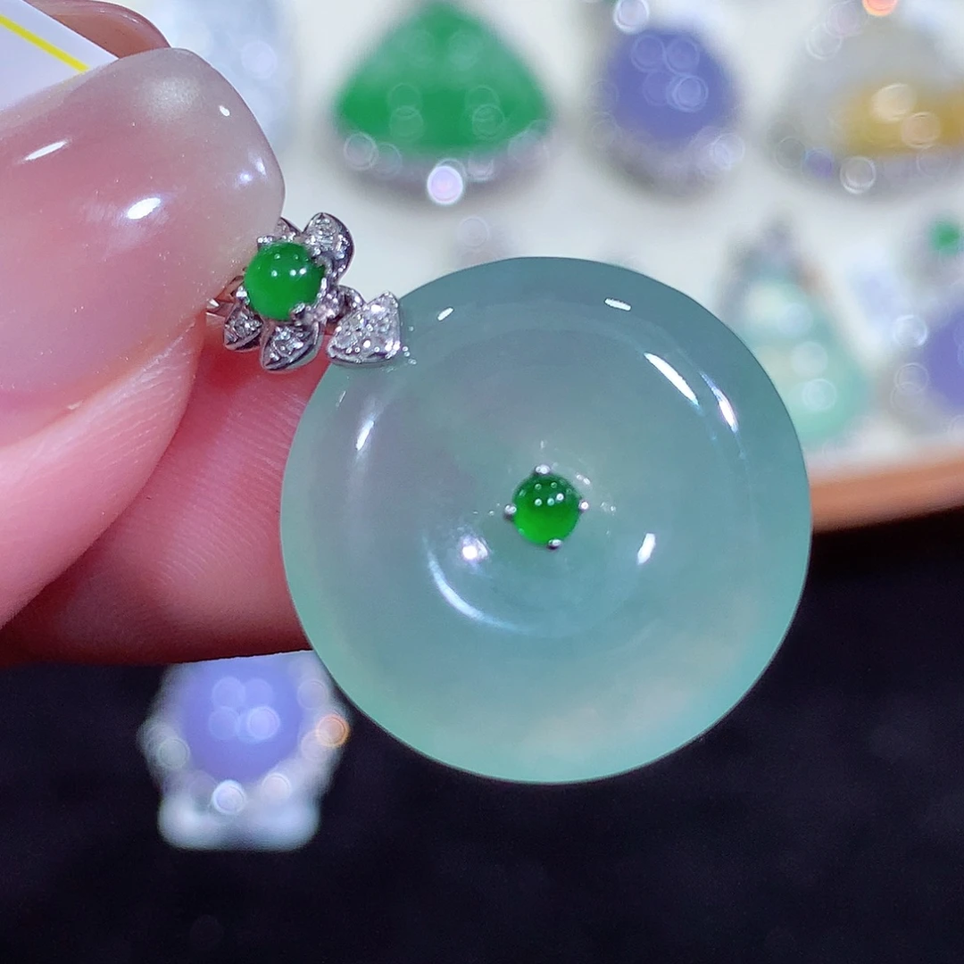 翡翠18K金镶嵌吊坠(不含链)