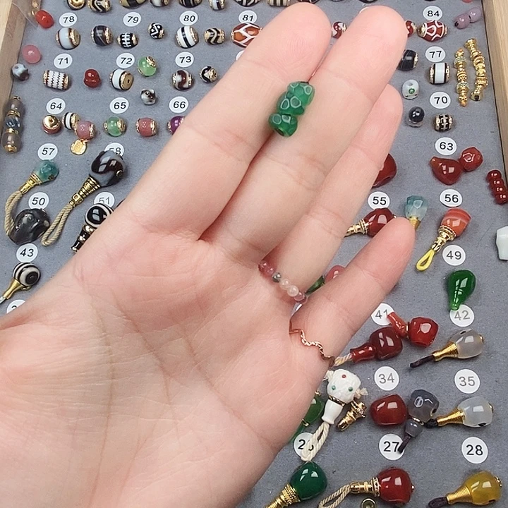 玛瑙/玉髓未镶嵌饰品