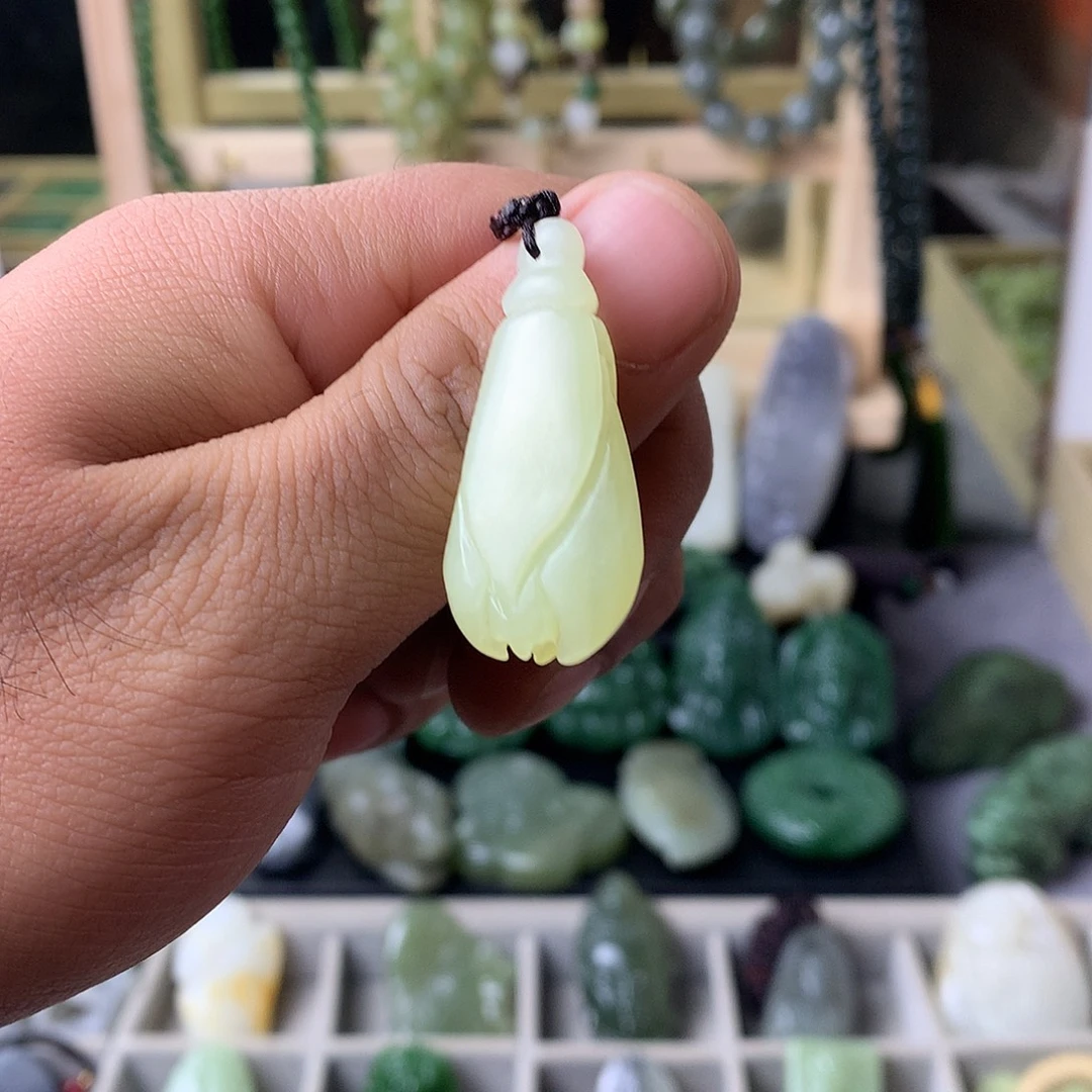 和田玉未镶嵌吊坠(不含链)