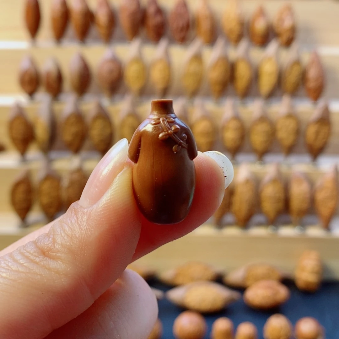 手串/手链橄榄核旗袍