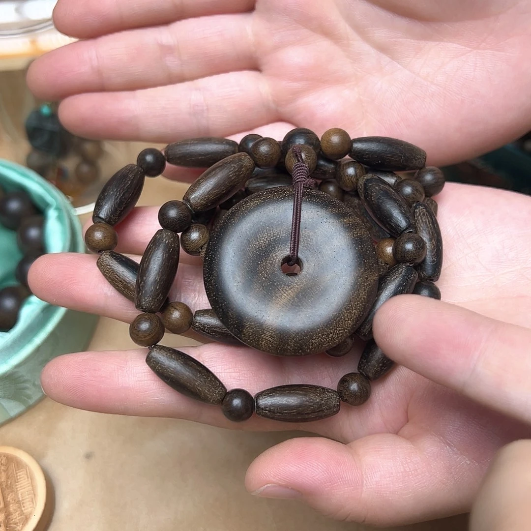 大叶紫檀（黑酸枝木类）