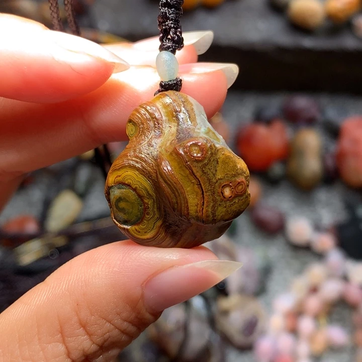 玛瑙/玉髓未镶嵌珠宝半成品