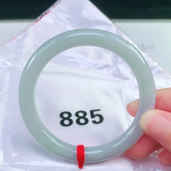 翡翠未镶嵌手镯（圆镯）58
