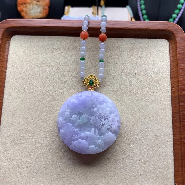 翡翠颈饰未镶嵌翡翠山水牌