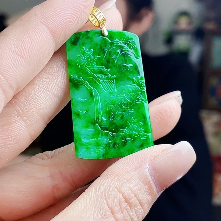 翡翠18K金镶嵌颈饰多样性