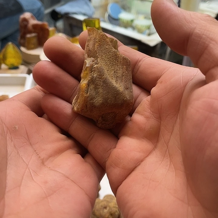 抬***星定制琥珀未镶嵌天然琥珀蜜蜡