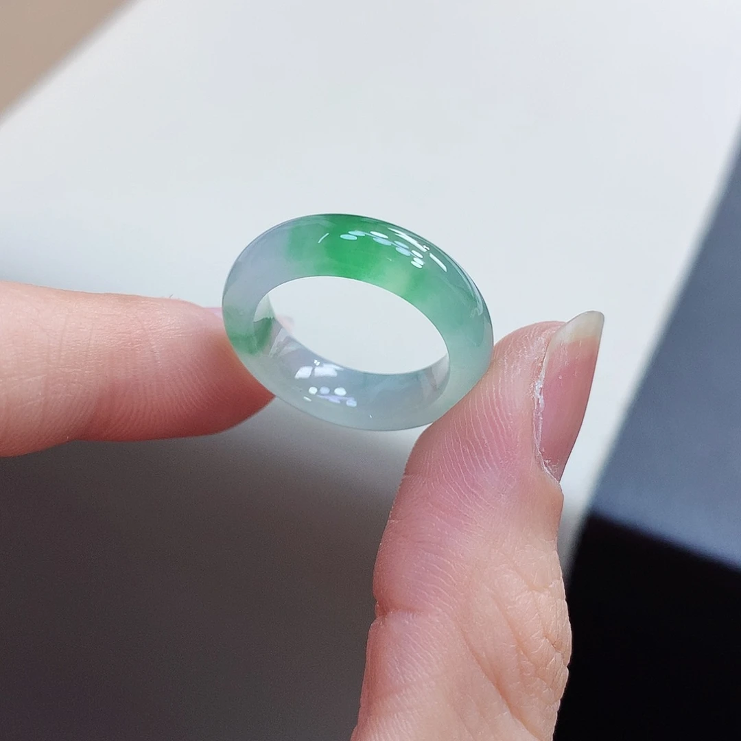 翡翠戒指未镶嵌12-13号