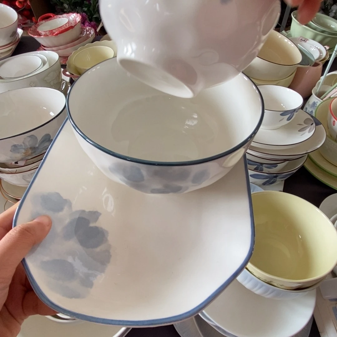 瓷4个米饭碗 2个面碗 1个鱼盘