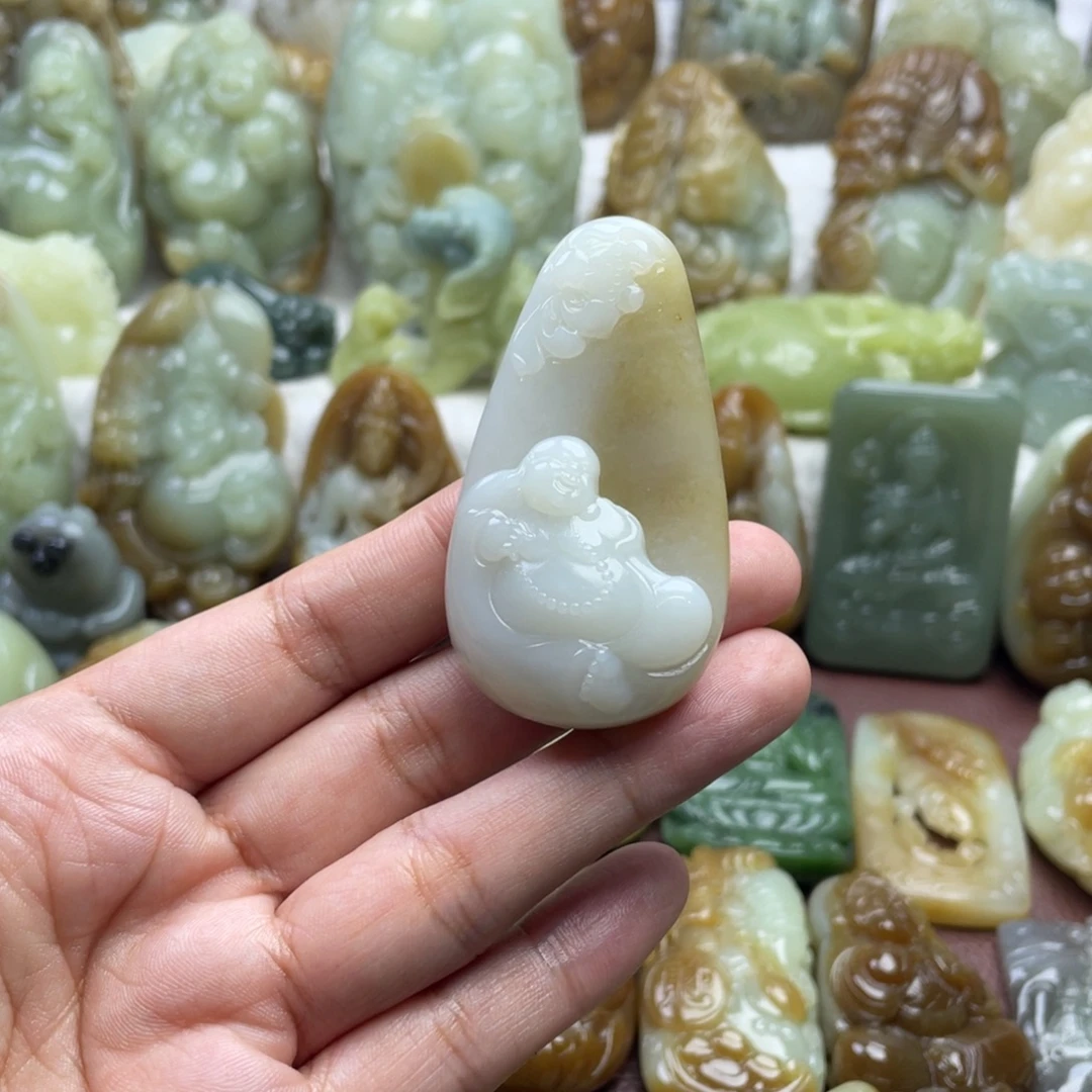 和田玉未镶嵌颈饰
