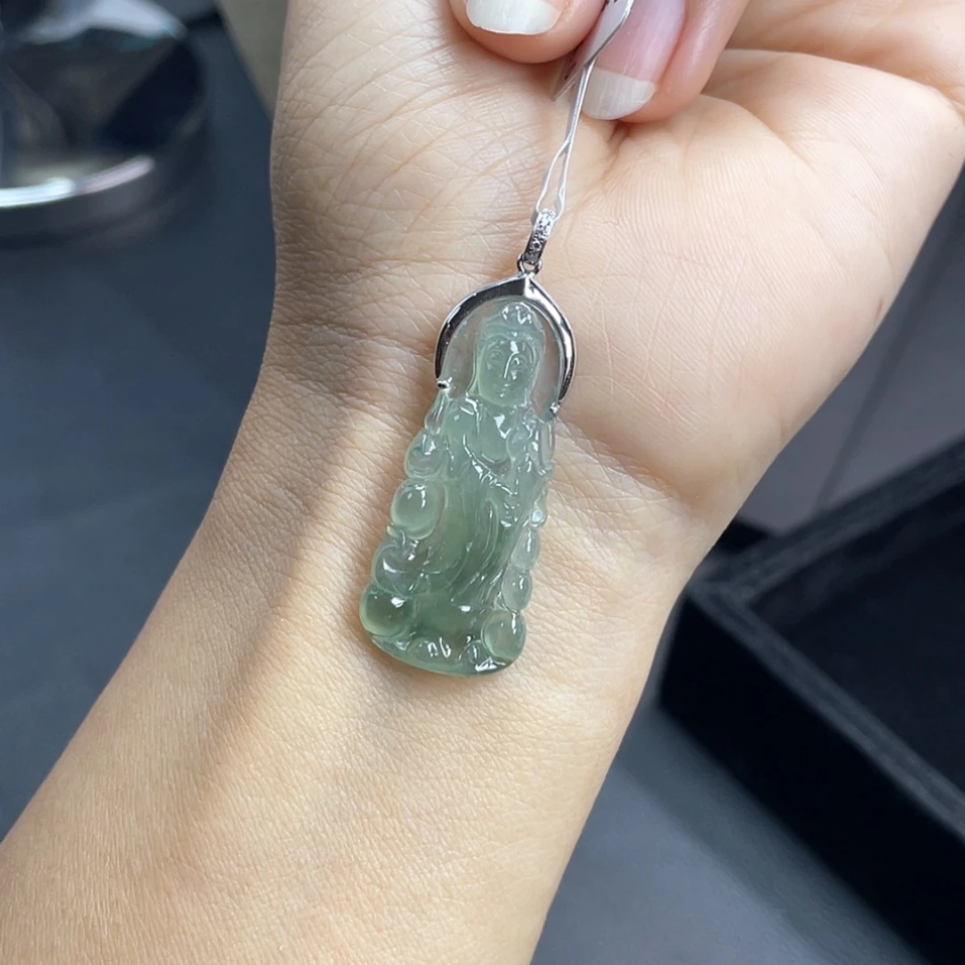 【闪购商品】翡翠颈饰18K金镶嵌20号 观音