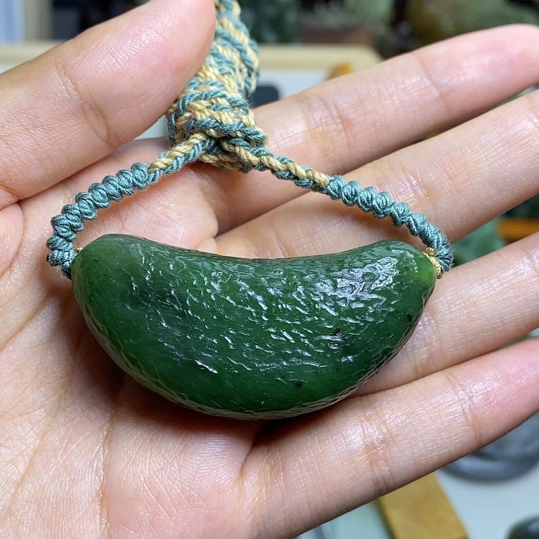 和田玉未镶嵌颈饰钮*