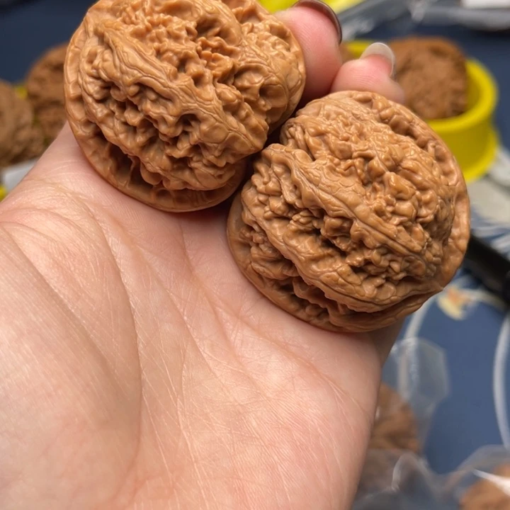 文玩核桃把件粗筋43