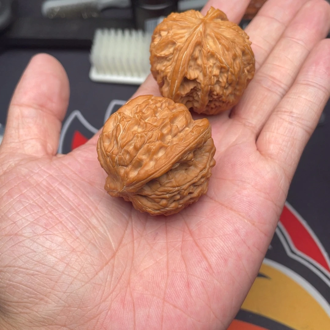 王***阿文玩核桃吊坠磨盘