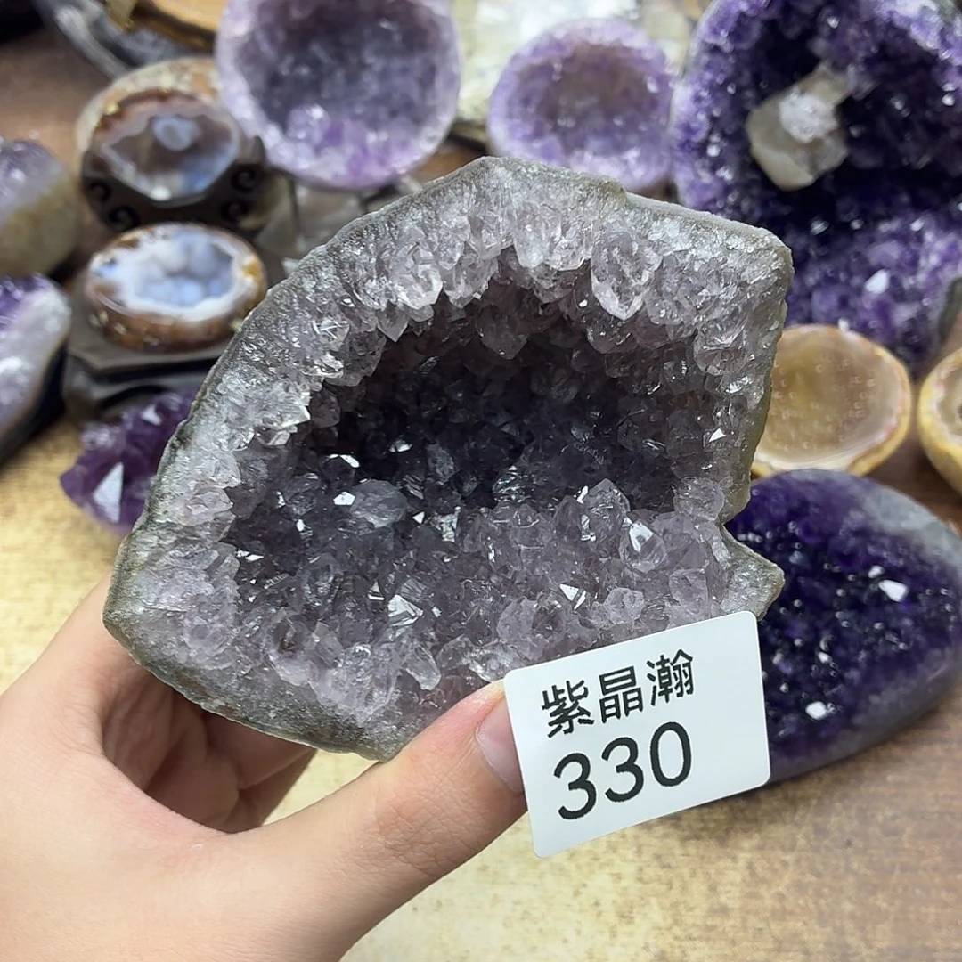 紫晶未镶嵌大型摆件（非配饰）