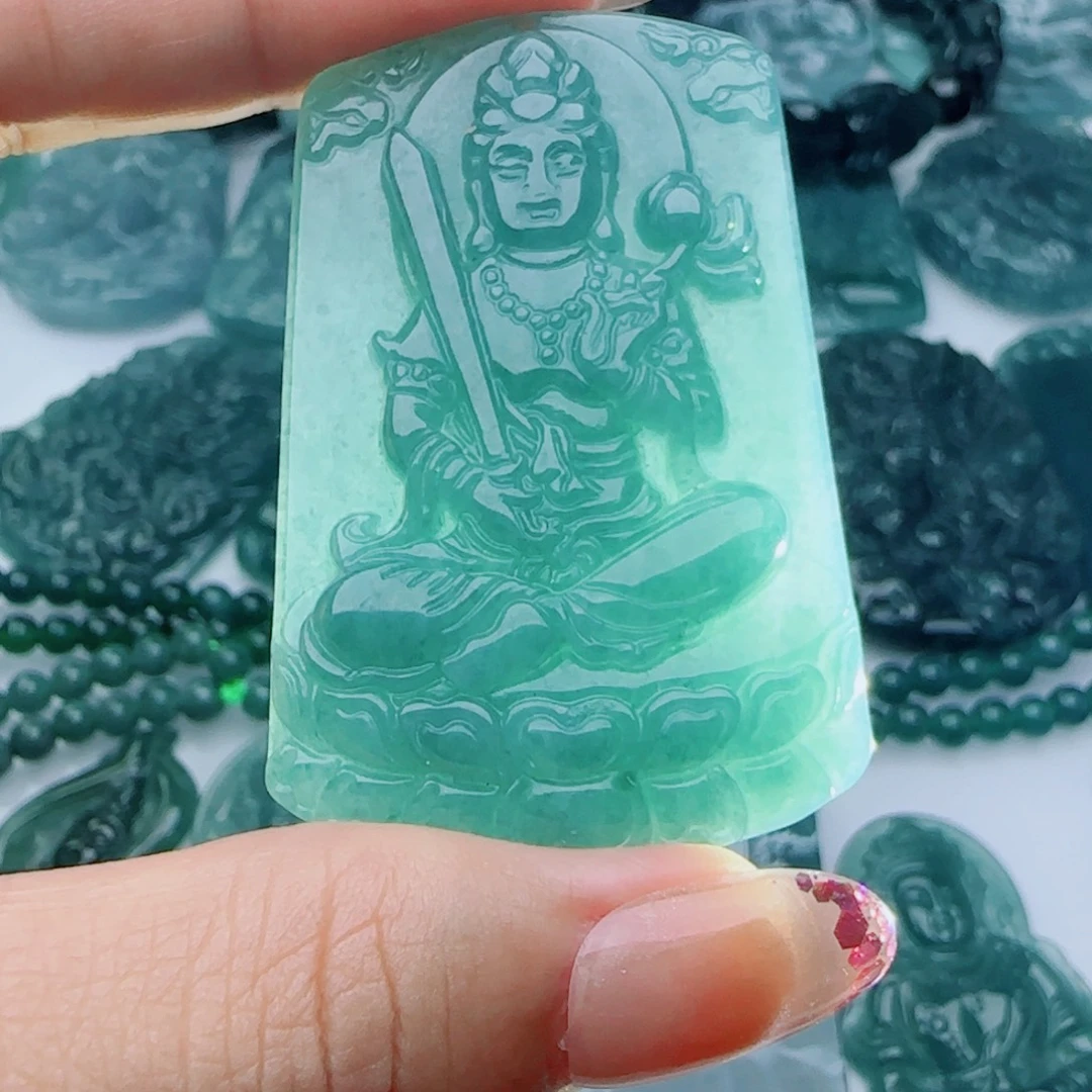 颈饰未镶嵌翡翠多样性发货天然的A货翡翠