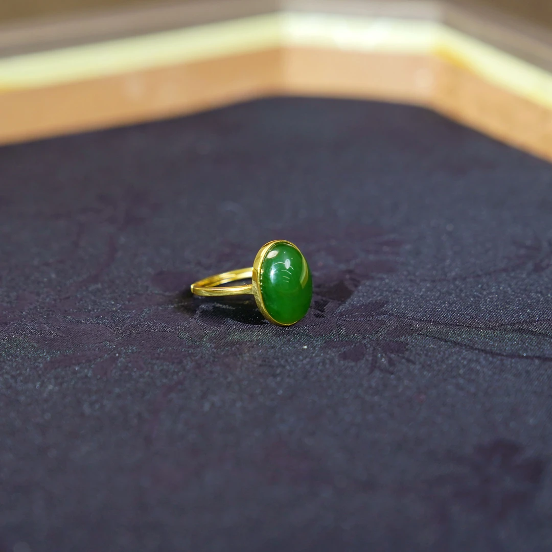 天然和田玉碧玉蛋面满绿戒指简约精美女款时尚轻奢女士戒指