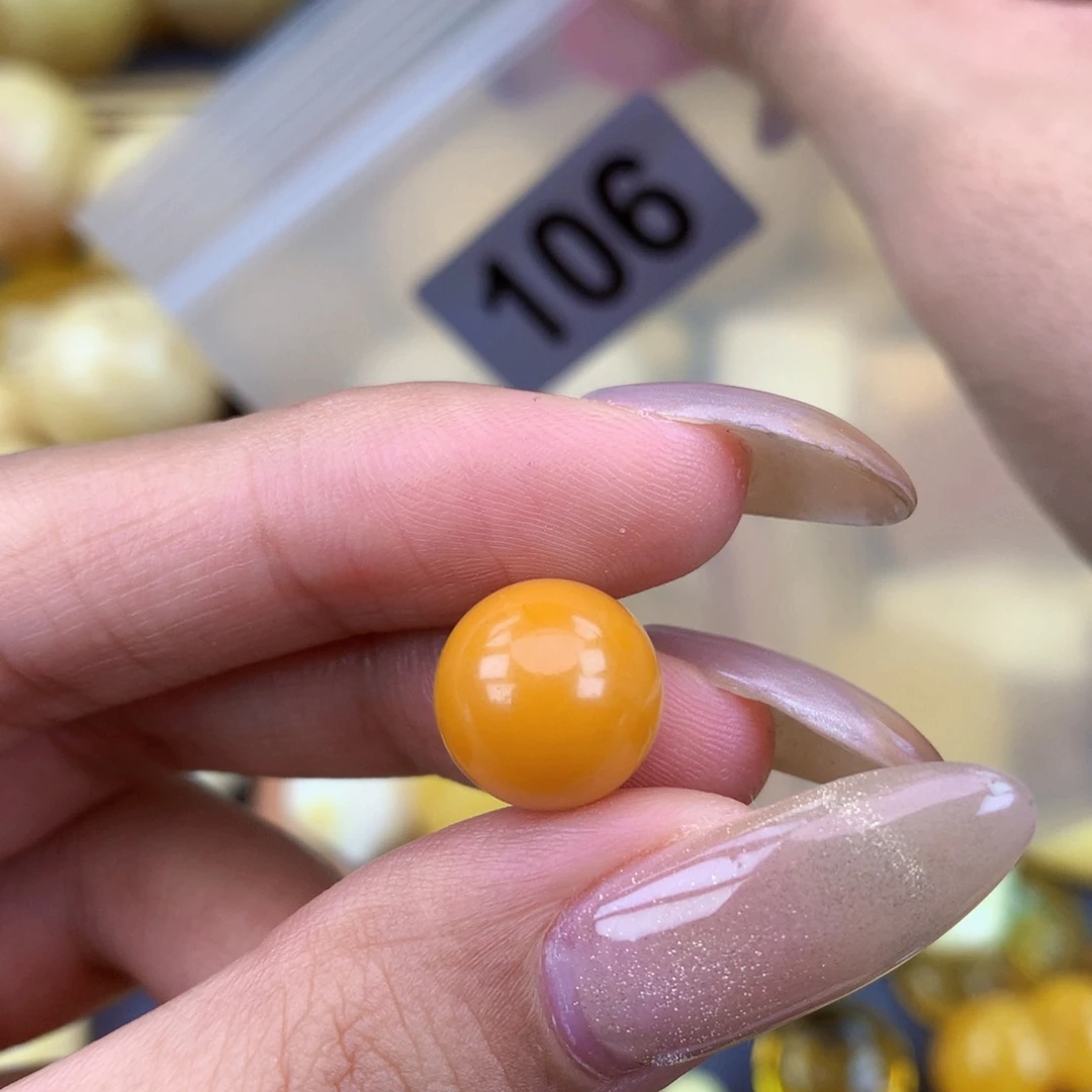 呀****琥珀未镶嵌珠宝奇石