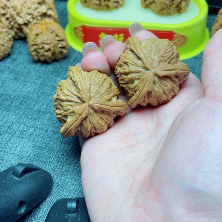 奥***奥手工三棱白狮子三棱
