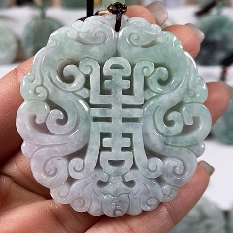翡翠颈饰未镶嵌仿古龙行天下