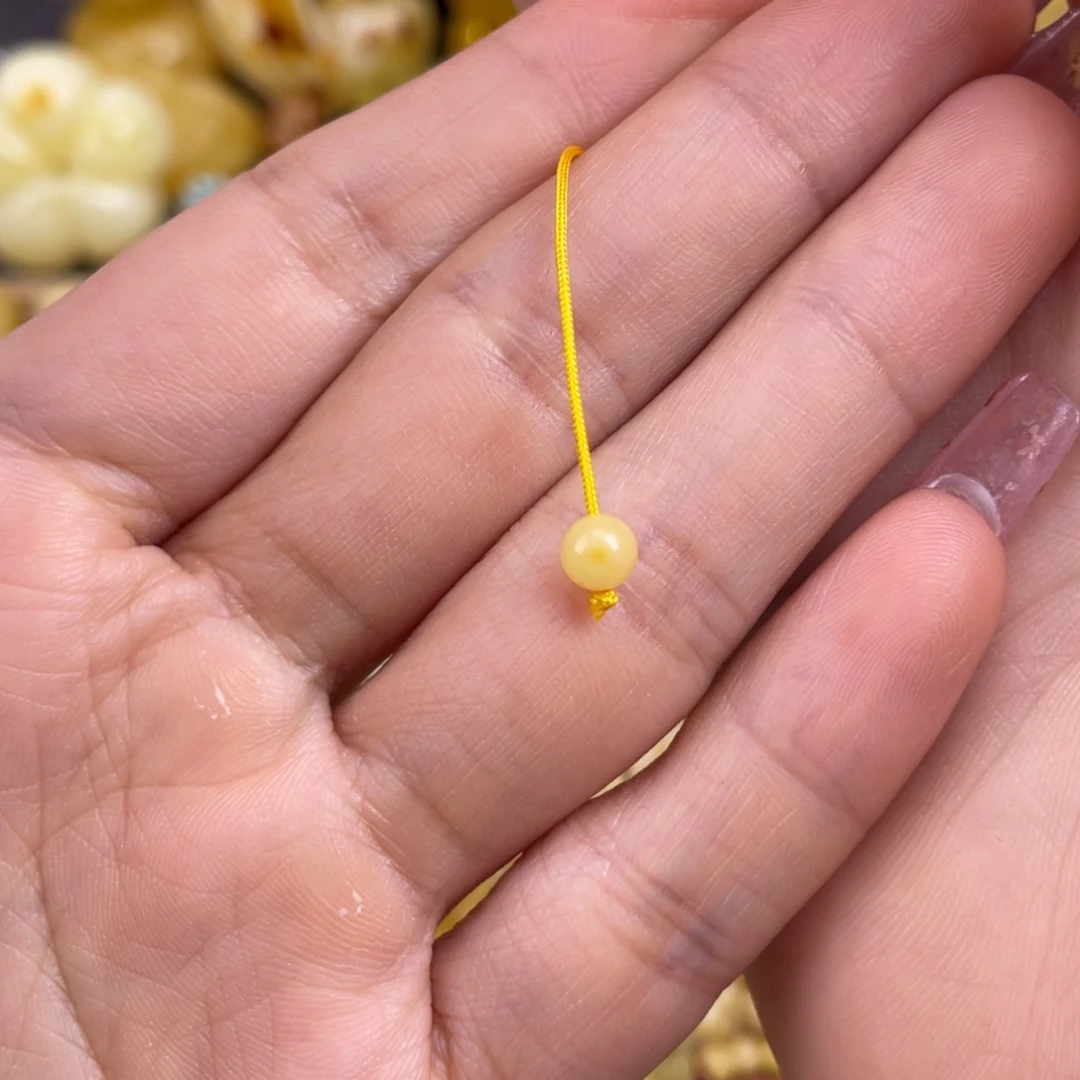 琥珀裸石未镶嵌春****⁵蜜蜡