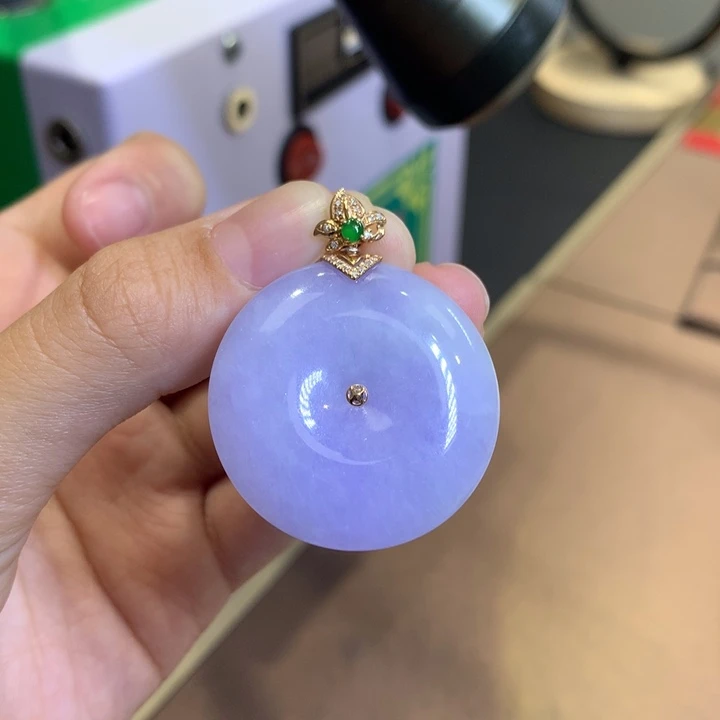 颈饰18K金镶嵌翡翠翡翠