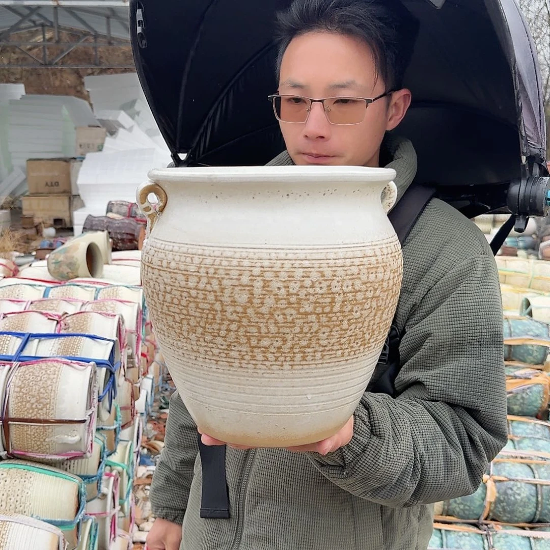 紫砂花盆口25高25（一个白色泡泡耳朵