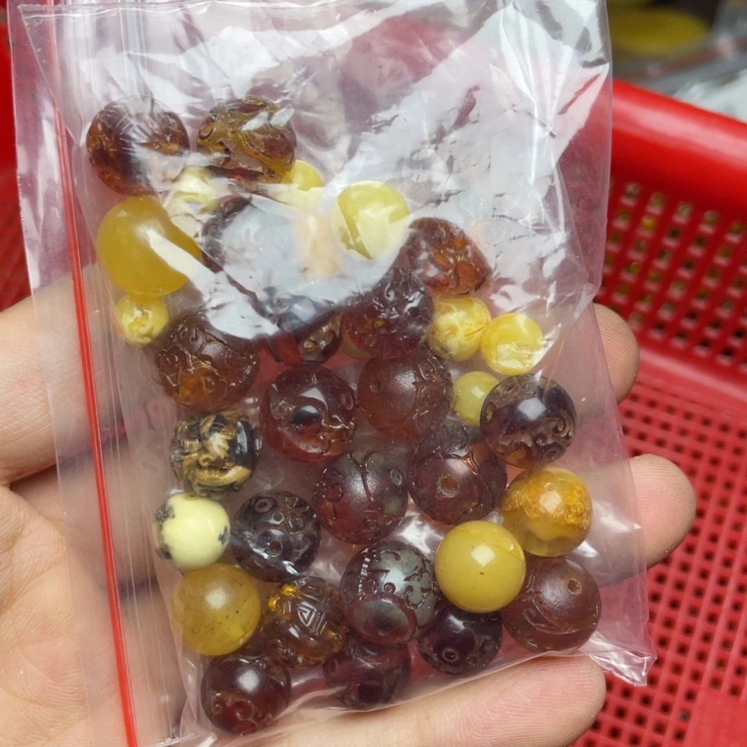长****未镶嵌琥珀珠宝奇石