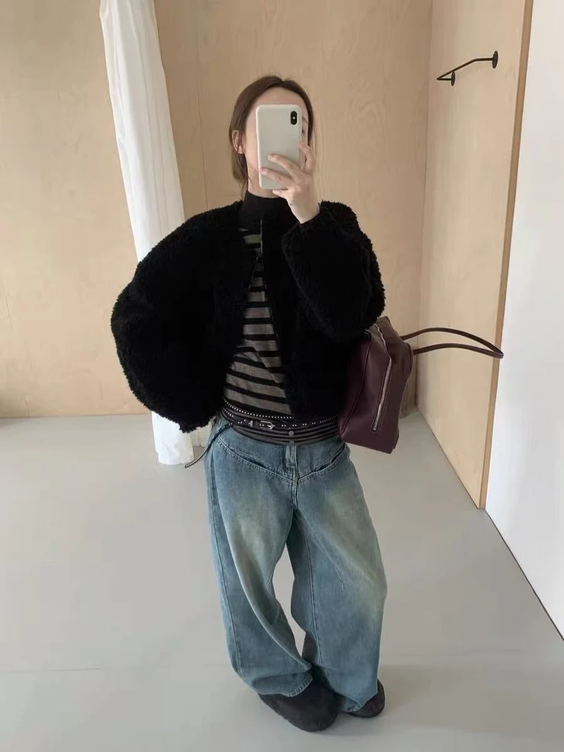 7717-1千炫家新款皮毛一体颗粒圆领拉链开衫网红轻奢外套