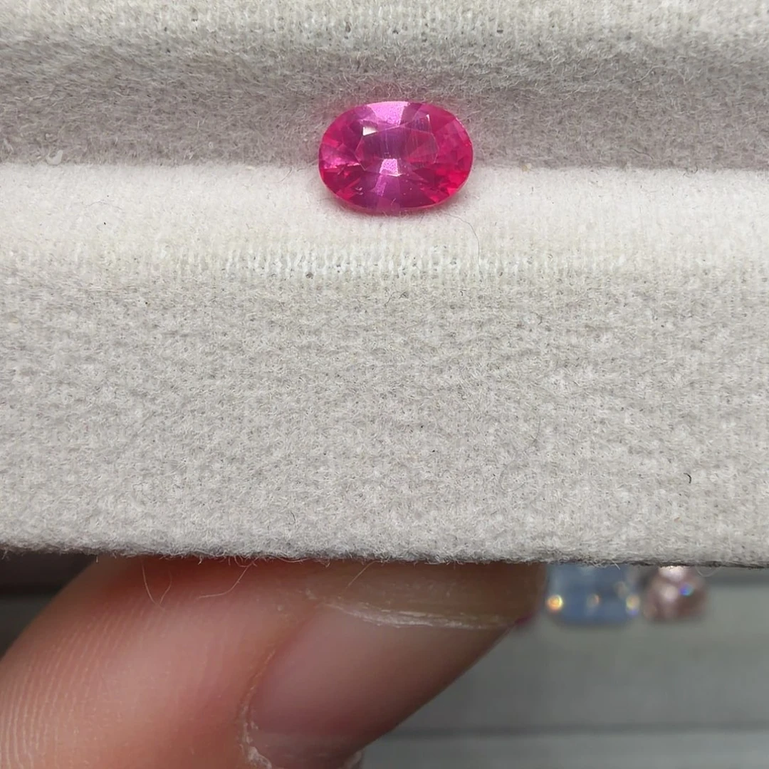 尖晶石裸石0.54ct马亨盖