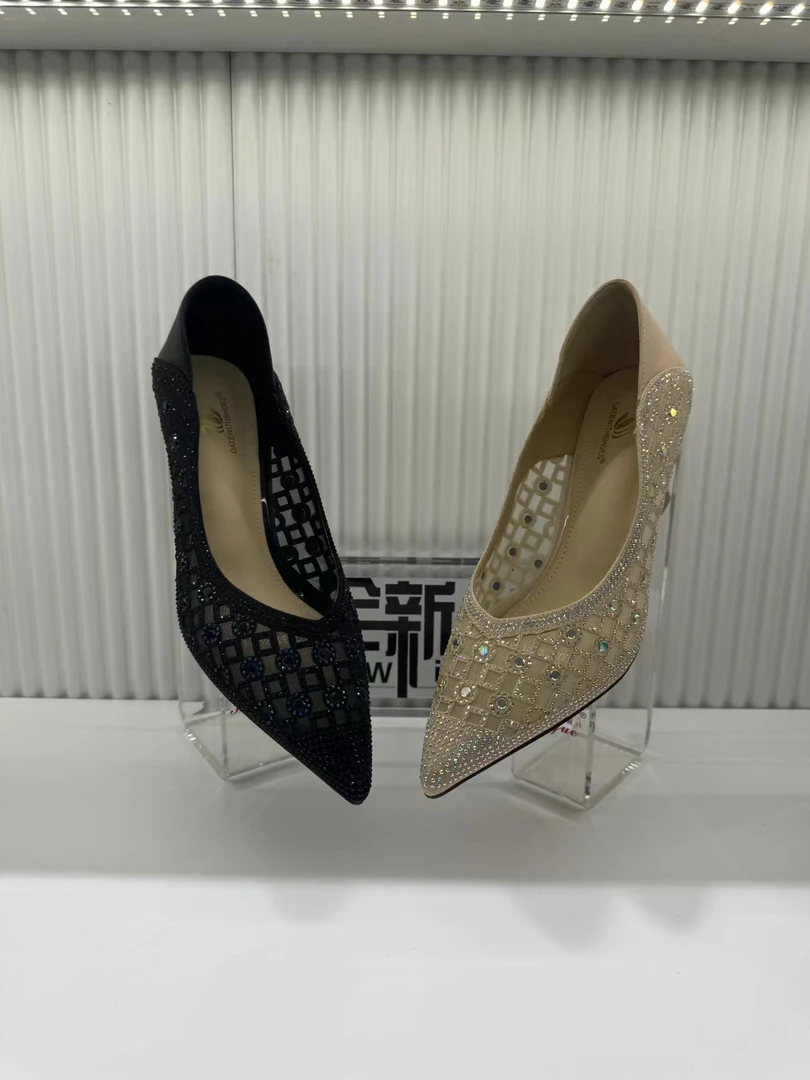 37072031气质时尚休闲百搭女士细跟尖头跟鞋