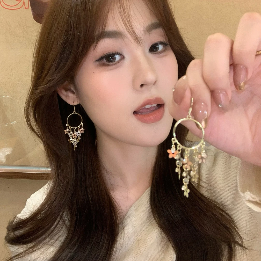 合金耳饰 镜花水月｜秋冬超仙瀑布花朵流苏耳钩显脸小耳饰小众耳环