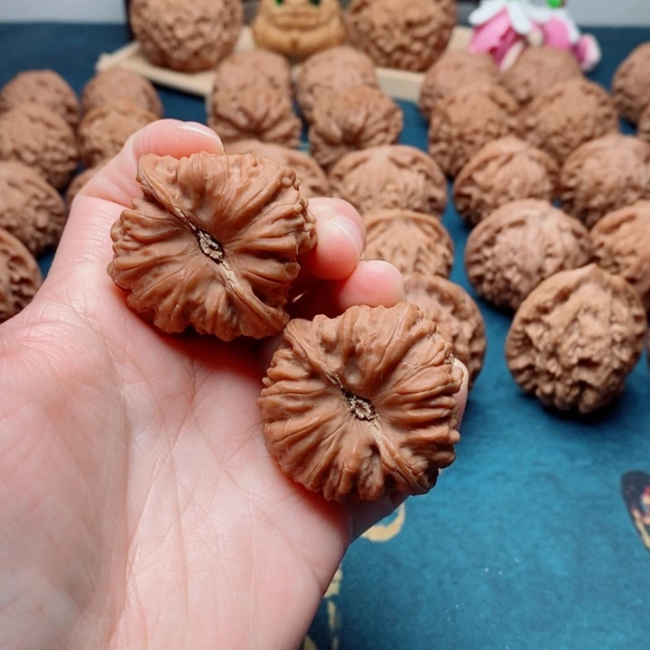 把件文玩核桃平谷凹底40