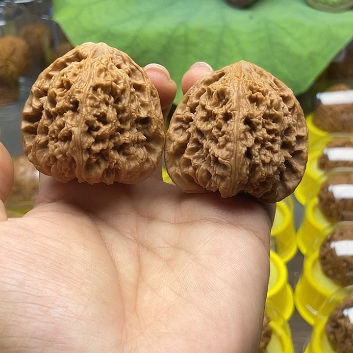 立***空文玩核桃把件47尺全品南疆石