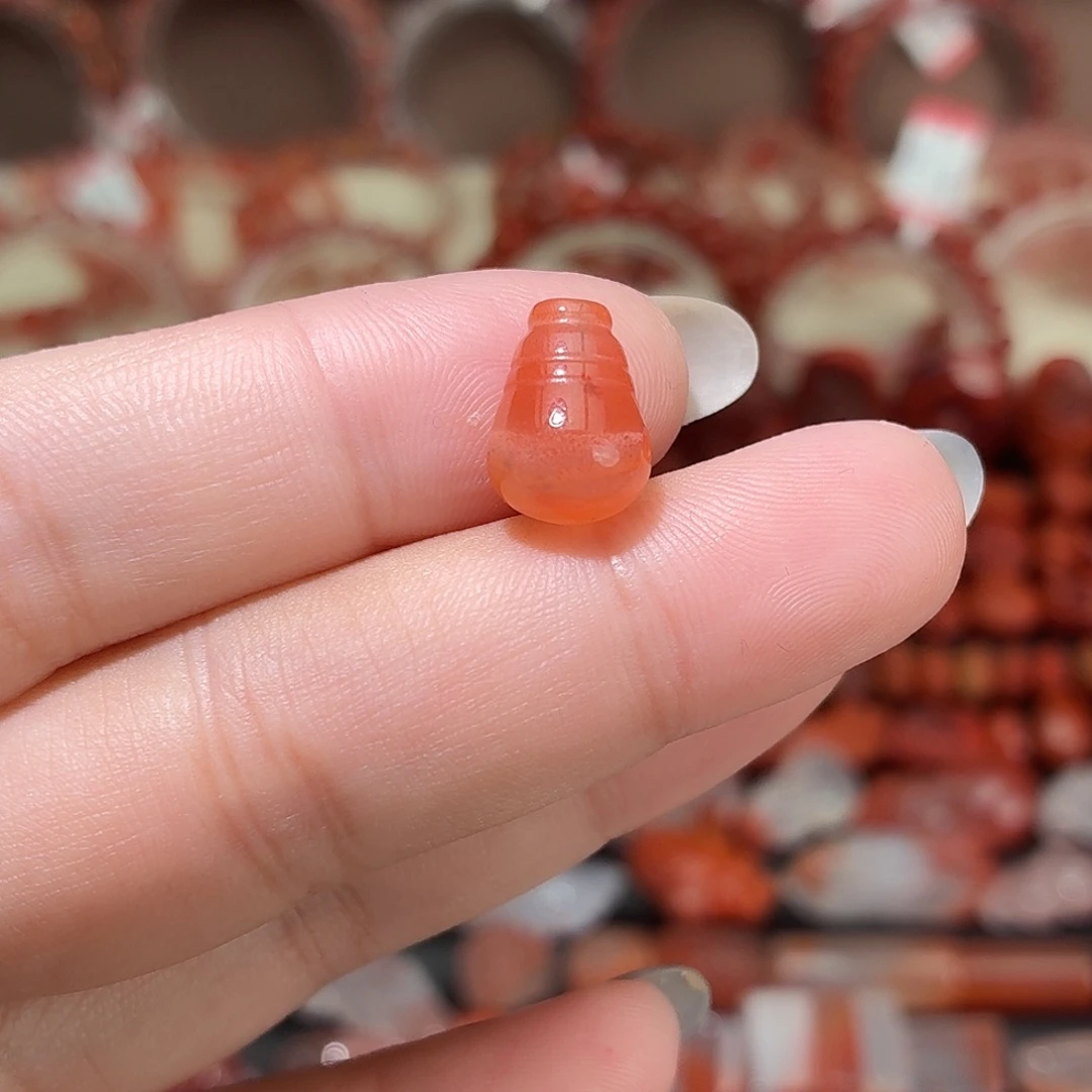 南红玛瑙未镶嵌颈饰小三通对孔卡9咪