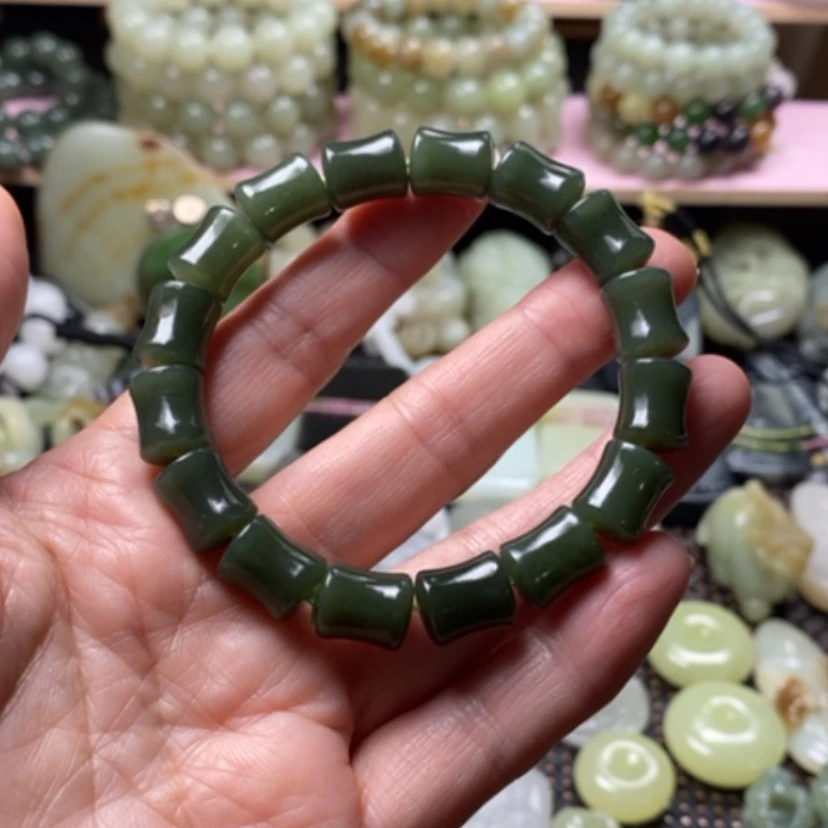 【闪购商品】颈饰未镶嵌和田玉（糖玉）