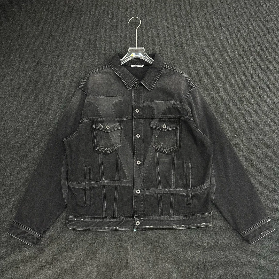 99新 Valentino/华伦天奴 秀款大V牛仔夹克/54码