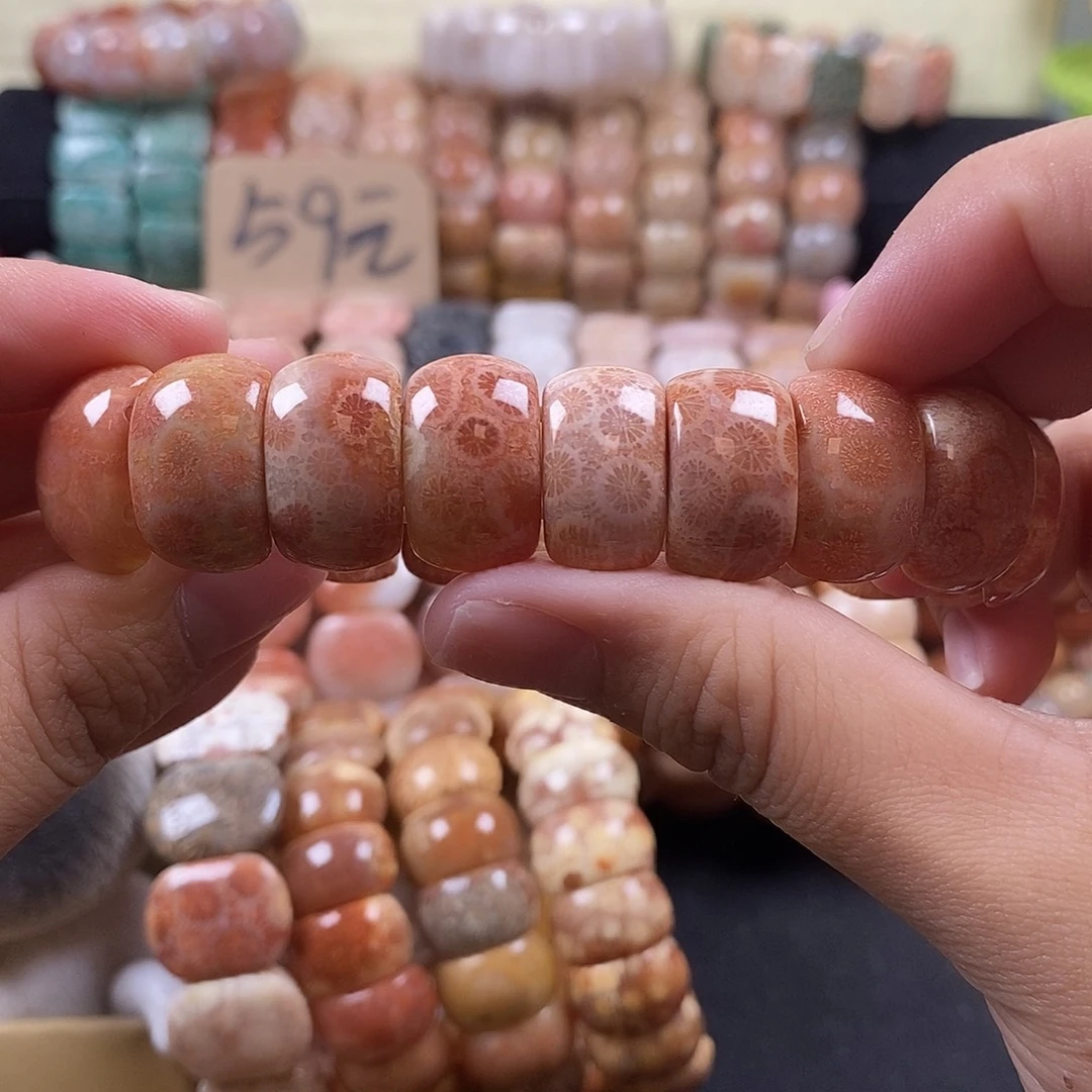 硅化珊瑚（珊瑚玉）未镶嵌手牌50号