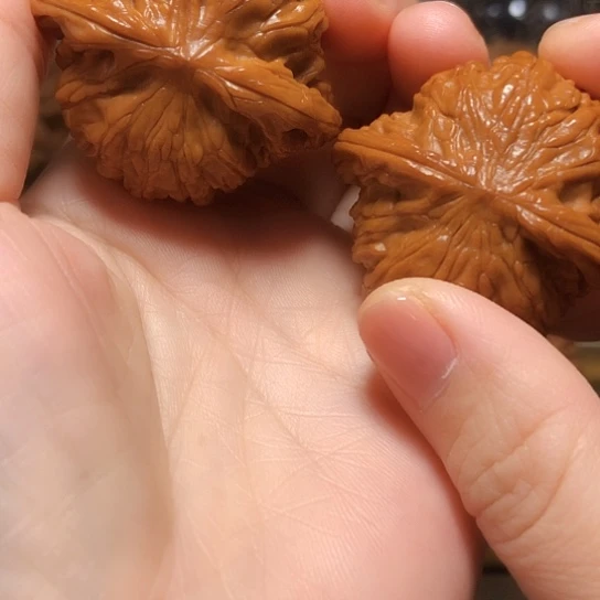 老树：红皮闷尖磨