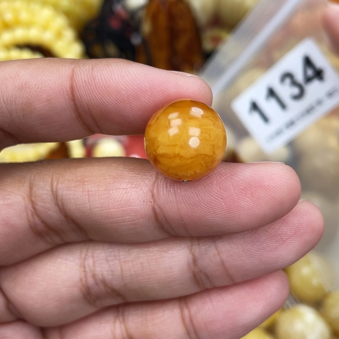 蜜蜡未镶嵌珠宝奇石平头15