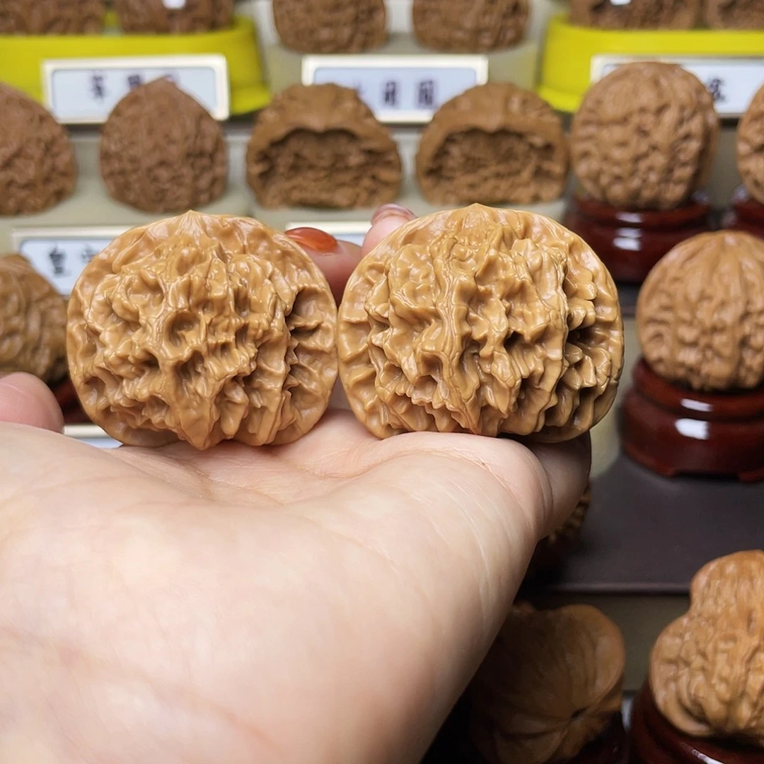 把件文玩核桃岩****家帝王43左右