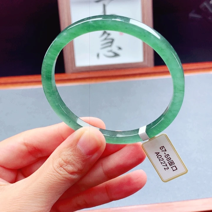未镶嵌手镯翡翠方镯