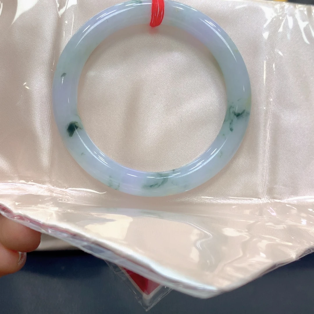 翡翠未镶嵌手镯翡翠1