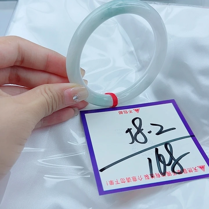 翡翠未镶嵌手镯翡翠