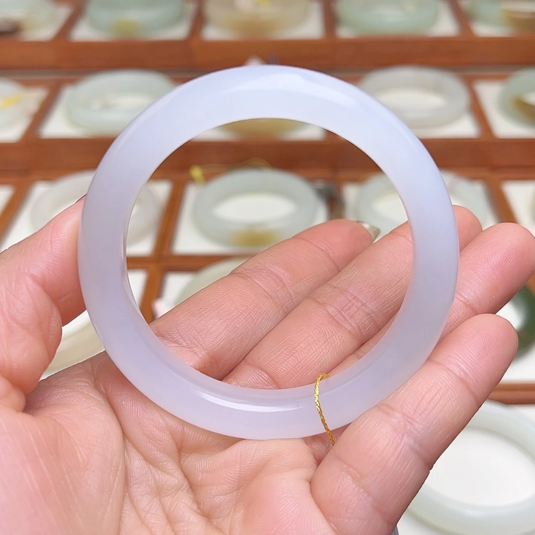 和田玉手镯未镶嵌53