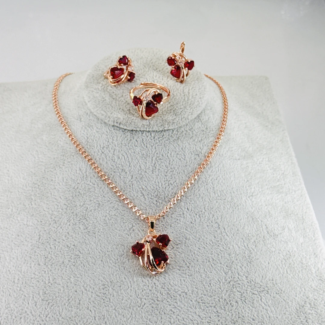 铜合金锆石项链 轻奢铜合金项链饰品金色红色三件套时尚百搭款式